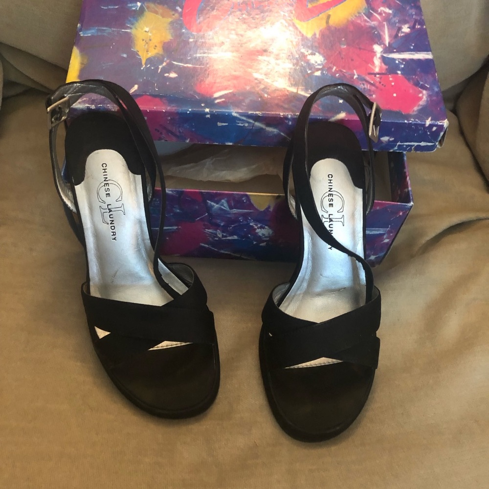 CHINES LAUNDRY LIPSTICK